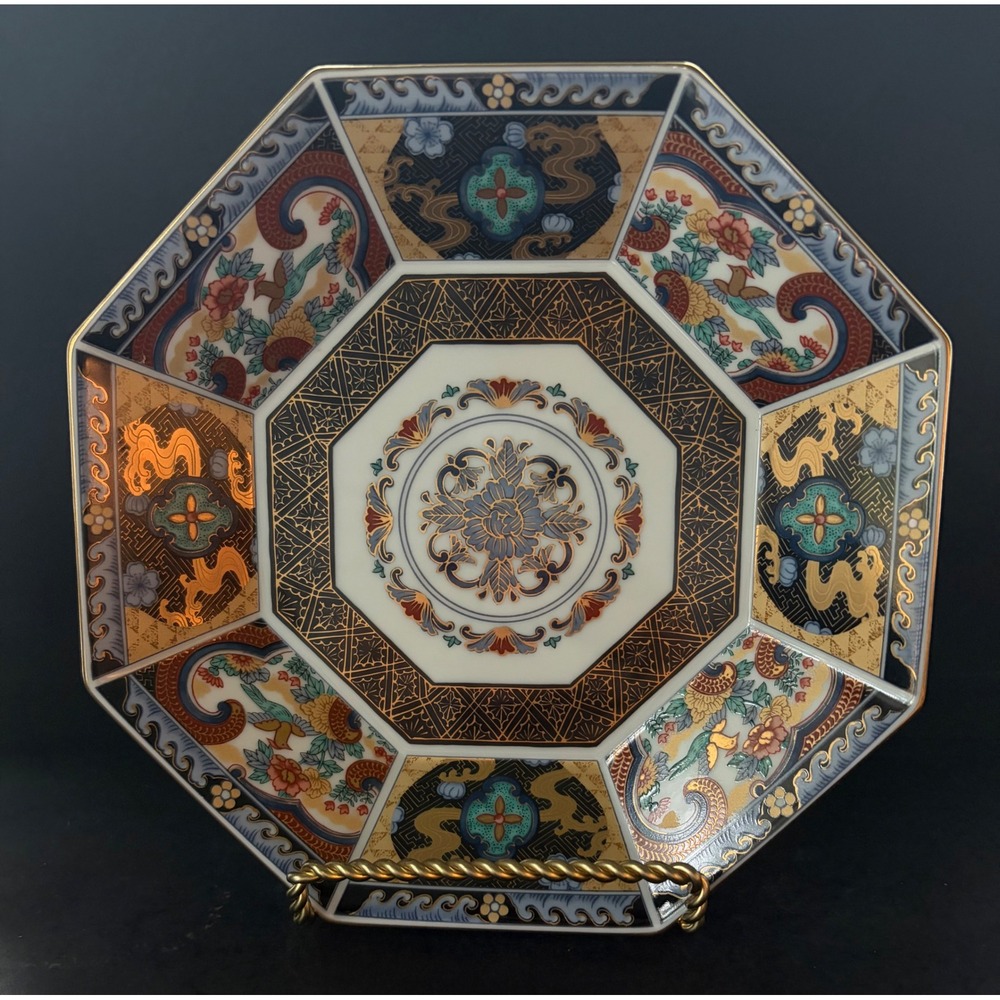 Octagonal Japanese Imari Porcelain Bowl Hand Painted Gold Gilt Floral 7.25in